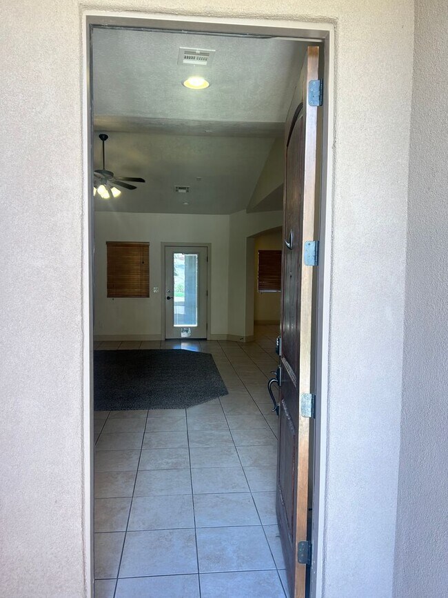 Foto del edificio - La Verkin Charm!