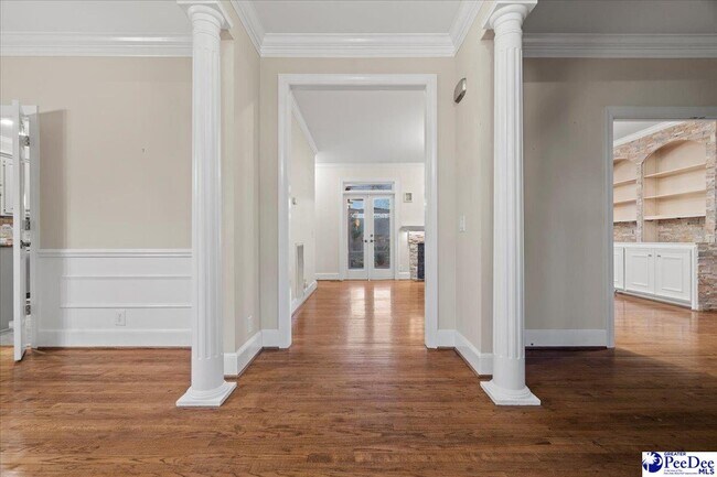 Foto del edificio - 3406 Sussex Ct