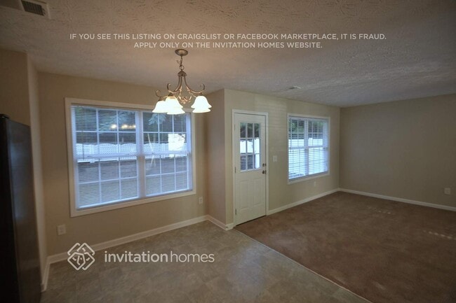 Building Photo - 270 Valley View Dr