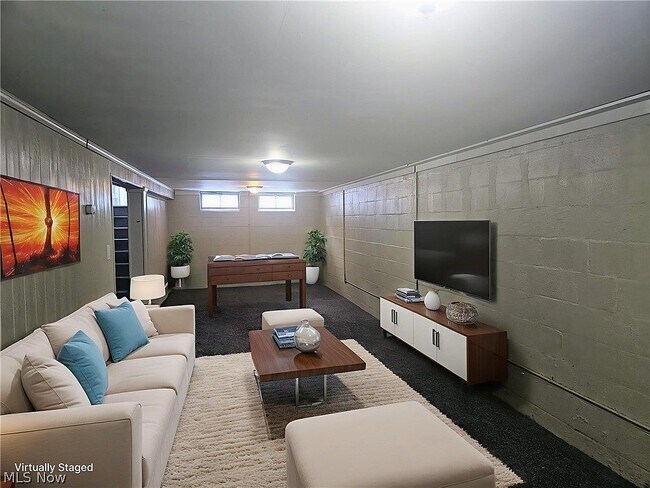 Foto del edificio - 9516 Alexander Rd