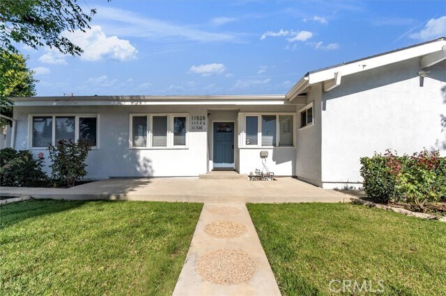 Foto del edificio - 11528 Balboa Blvd