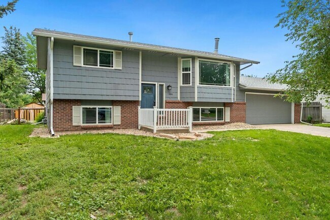 Foto del edificio - 3200 Meadowlark Ave