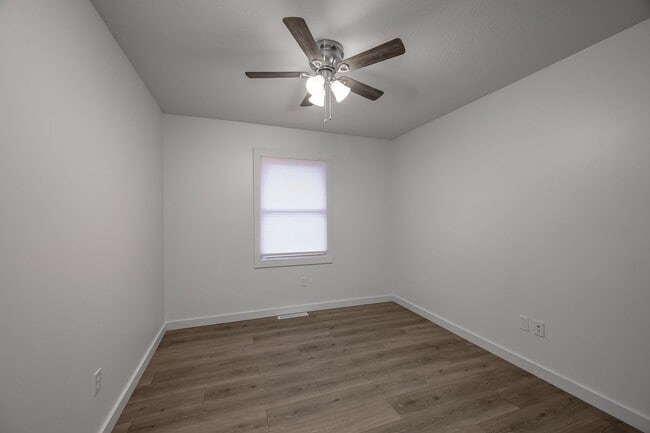 Foto del edificio - 3348 S Fairway Ave