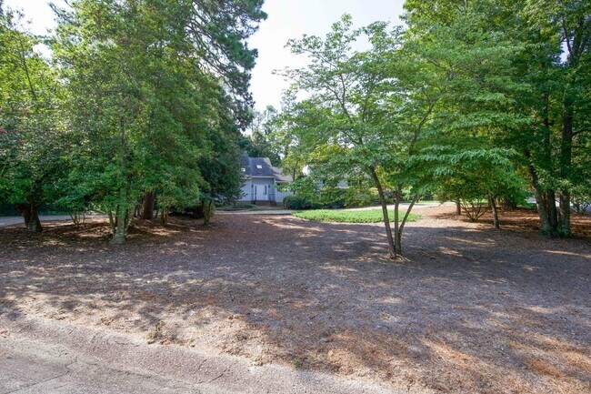 Foto del edificio - "3-Bedroom Home on Fox Hunt Lane in Southern Pines – Cozy Living Awaits!"