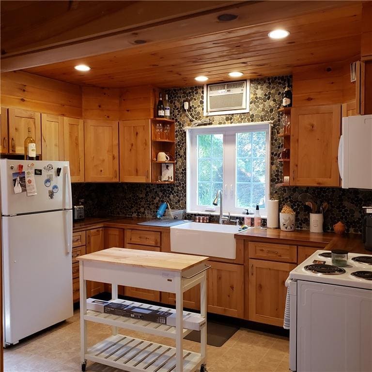 120 Mill St, Tiverton, RI 02878 Room for Rent in Tiverton, RI