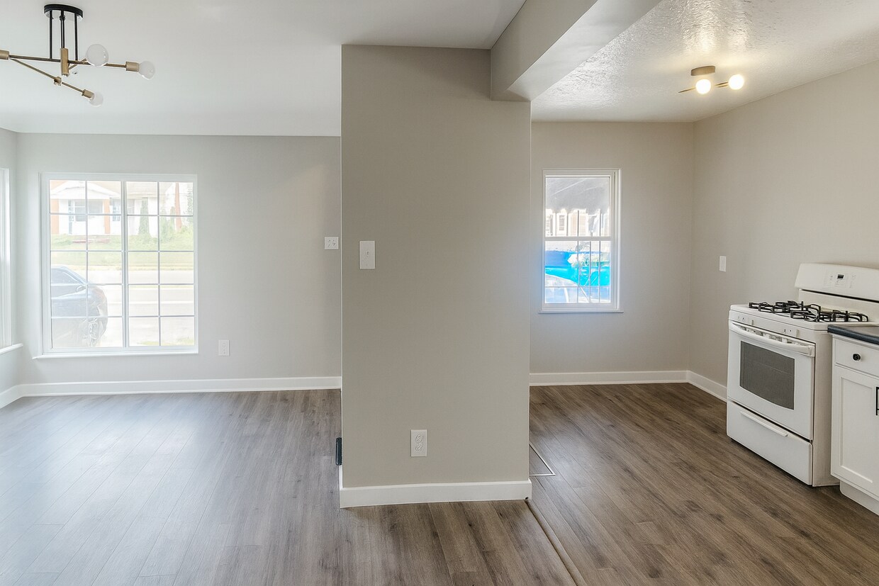 Foto del edificio - 13593 Meyers Rd