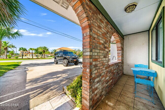 Foto del edificio - 6504 N Lagoon Dr