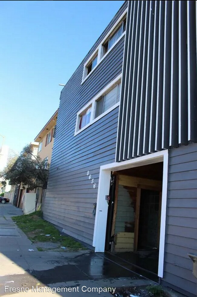 Foto del edificio - 8656 MacArthur Blvd