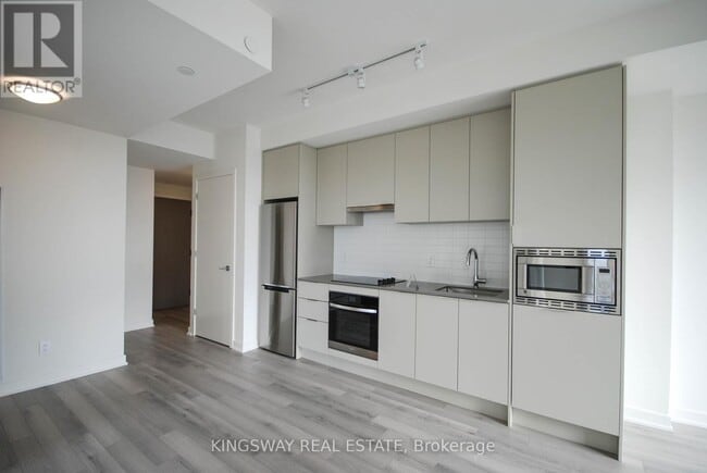 Photo du bâtiment - 3071 Trafalgar Rd