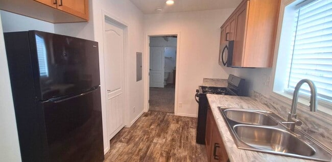 Foto del edificio - 4487 E Lake Mead Blvd