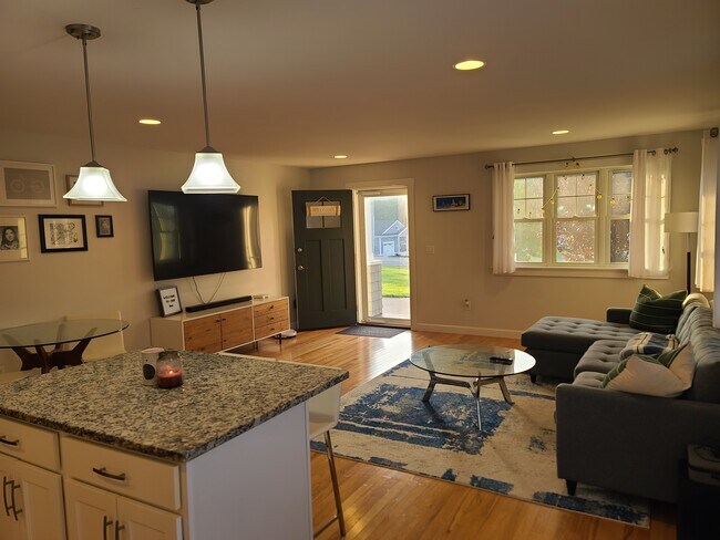 Foto del edificio - 260 Drakeside Rd