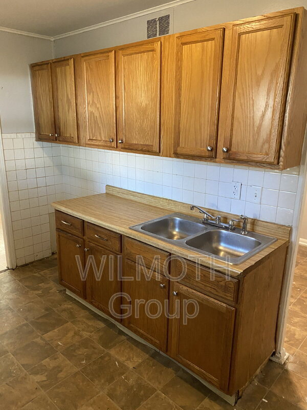 Foto del edificio - 5778 E 30th St