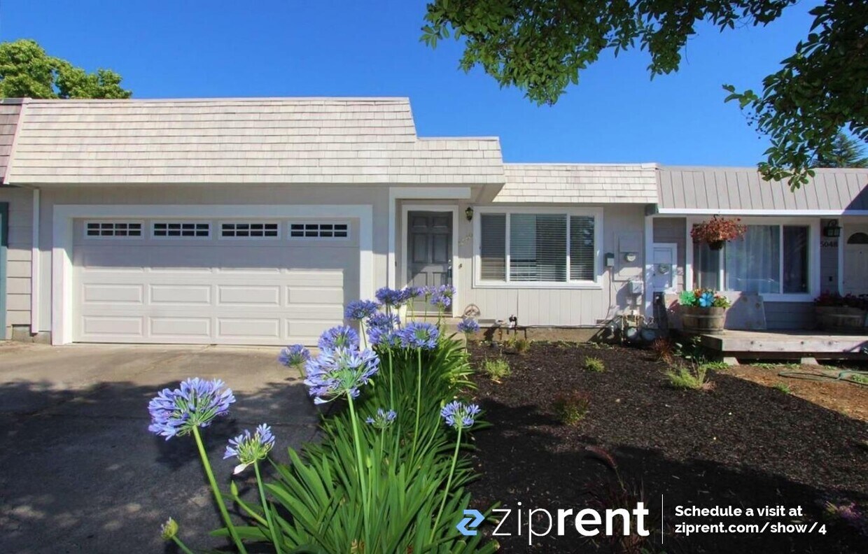 Foto principal - 5050 Parkhurst Dr