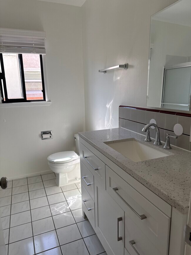 Foto del edificio - 16638 Haynes St