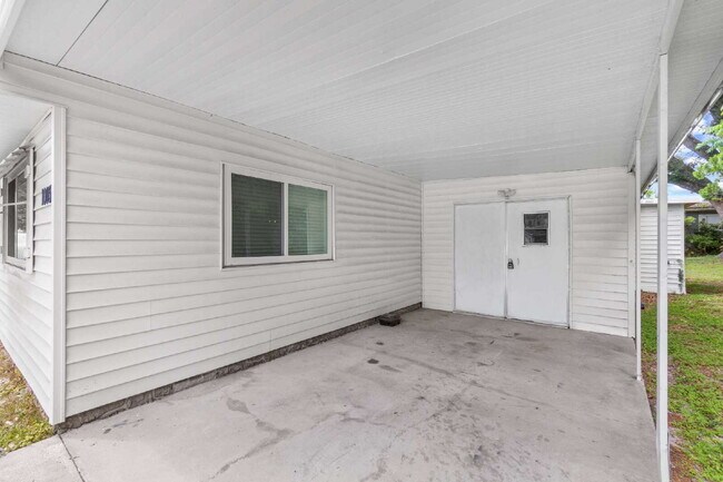 Foto del edificio - Affordable, Updated 2BR 1BA in The Villages!