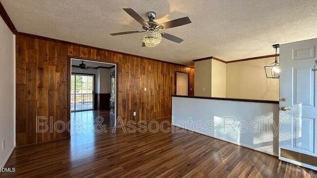 Foto del edificio - 1266 Dovershire Pl