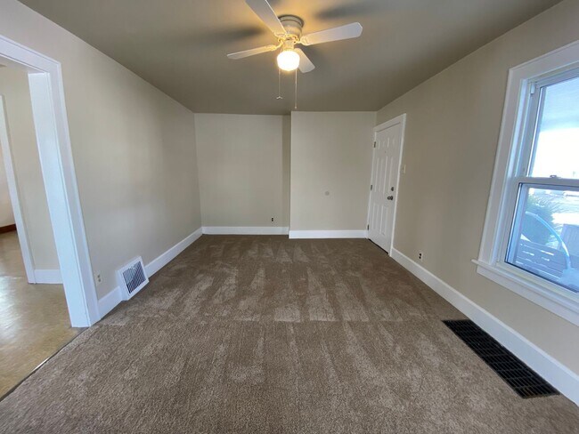 Foto del edificio - 2612 Leland Ave