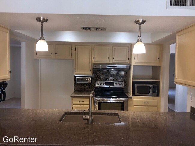 Foto del edificio - 3 br, 2 bath House - 10616 N 60th Pl,