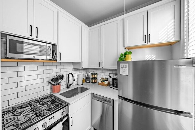 Building Photo - 101 Union Ave