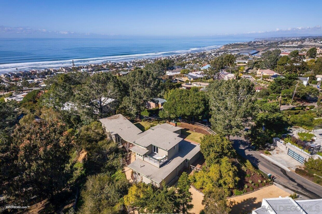 417 Serpentine Dr, Del Mar, CA 92014 House for Rent in Del Mar, CA