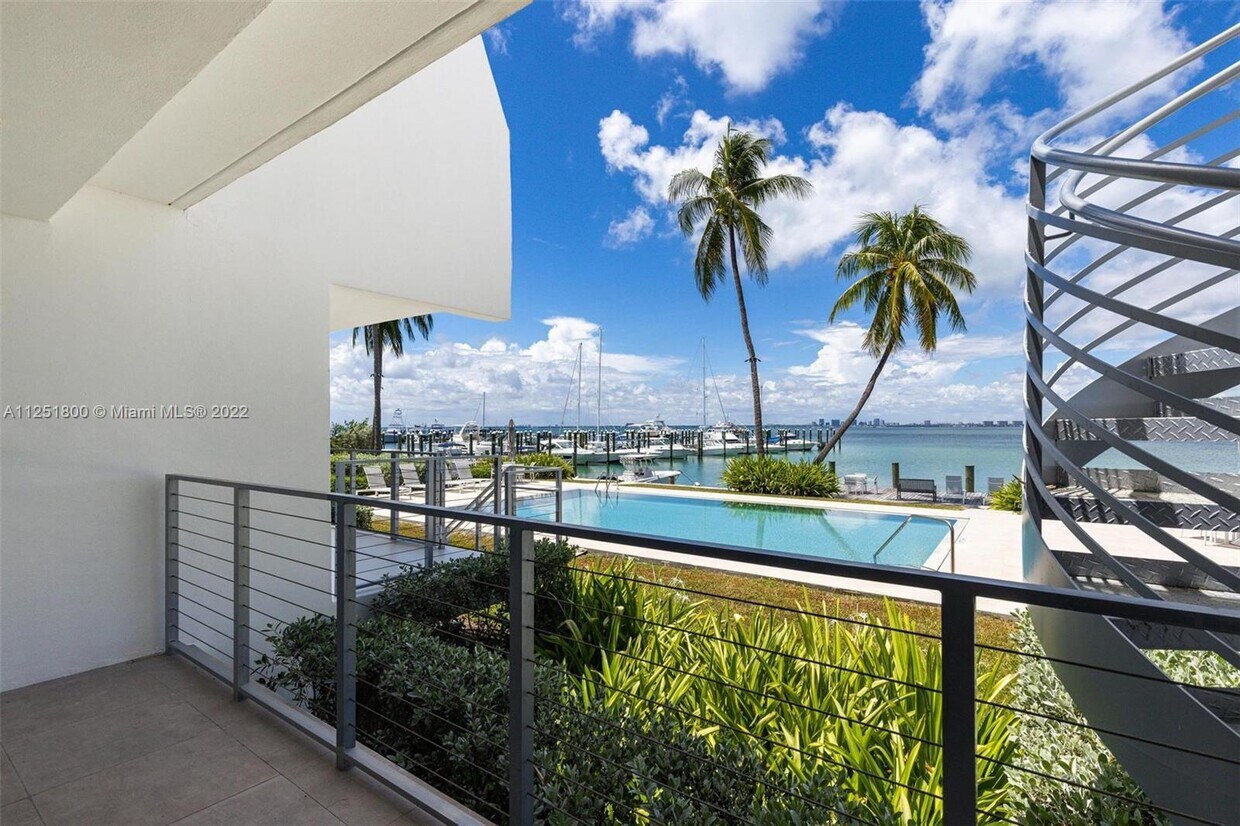 166 Harbor Dr Unit 7C, Key Biscayne, FL 33149 Room for Rent in Key