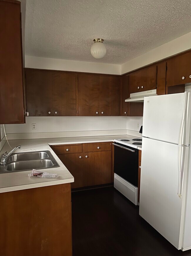 Foto del edificio - 1982 Broadway St NE