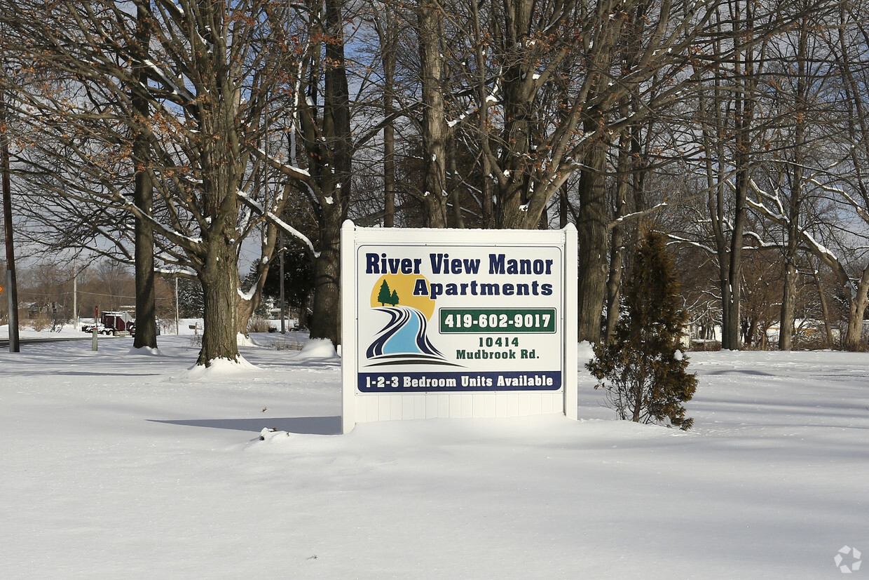 Building Photo - River View Manor Apartments