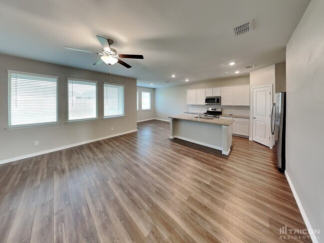 Building Photo - 14817 Silver Blades Ct