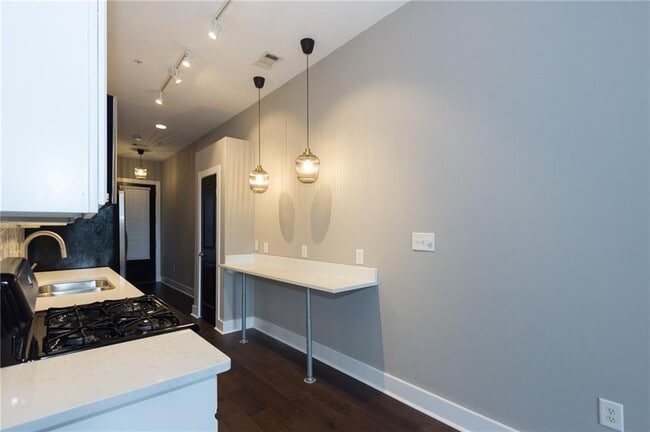 Foto del edificio - 1108 Milton Terrace SE