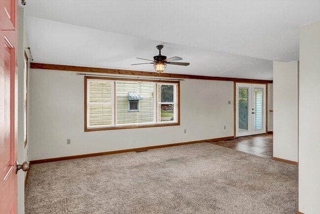 Building Photo - 848 Bloom Rd