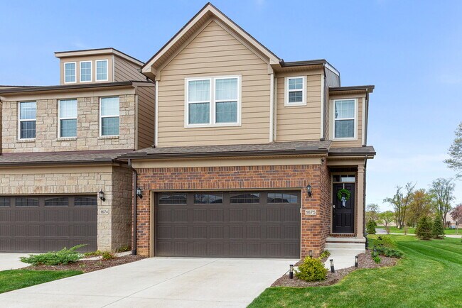 Foto del edificio - 1675 Addison Cir