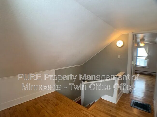 Building Photo - 294 Banfil St