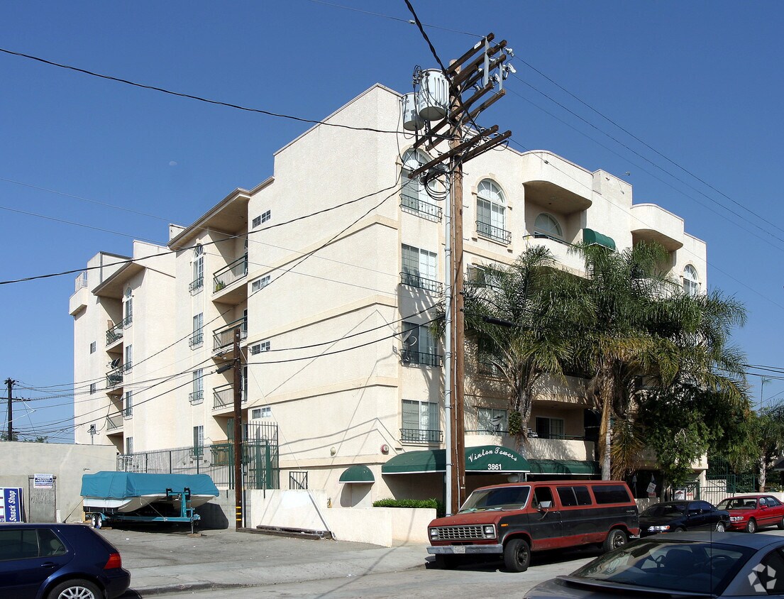 Building Photo - Vinton Towers
