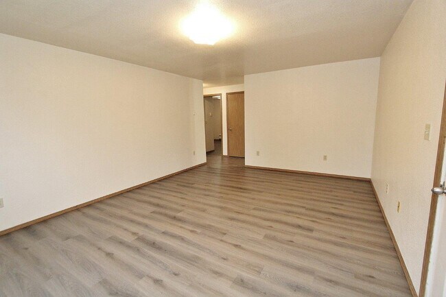 Foto del edificio - 1310 Poplar St