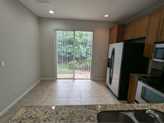 Building Photo - 7255 Briella Dr