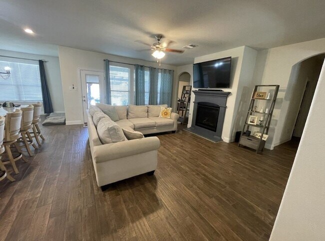 Foto del edificio - 2917 Grizzly Rd