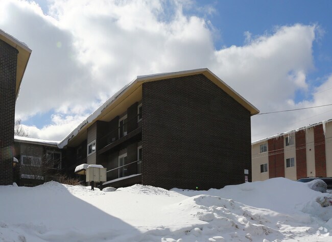 Building Photo - 152-170 Polk