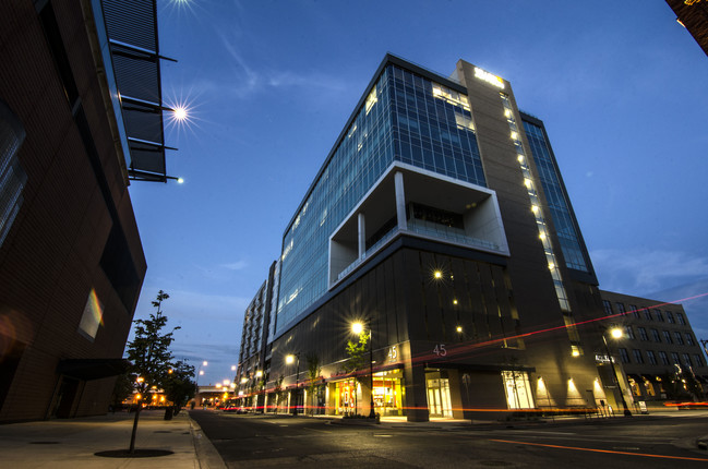 Building Photo - Arena Place Apartments