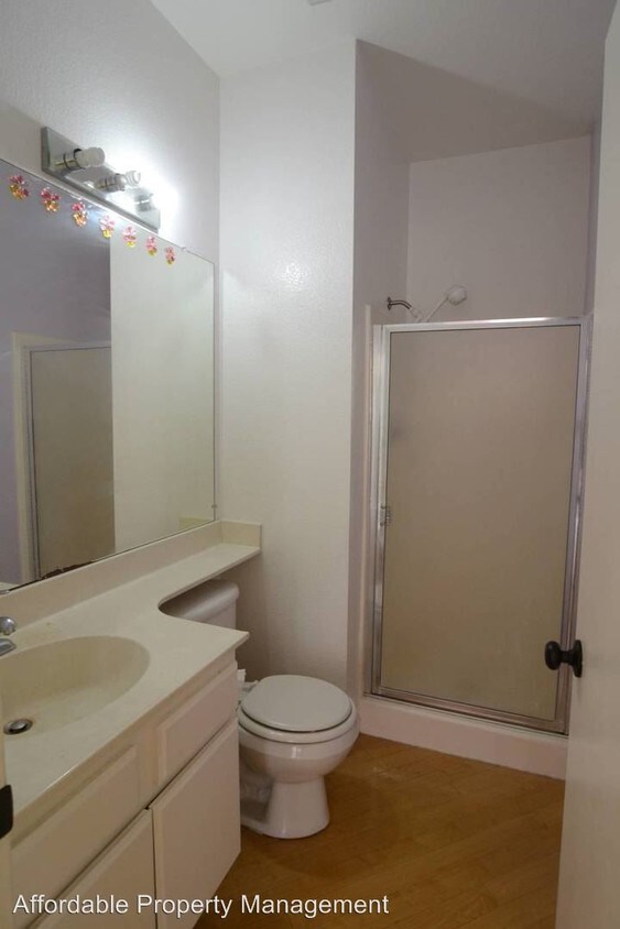 Building Photo - 2 br, 2 bath House - 5175  Fairbanks Common