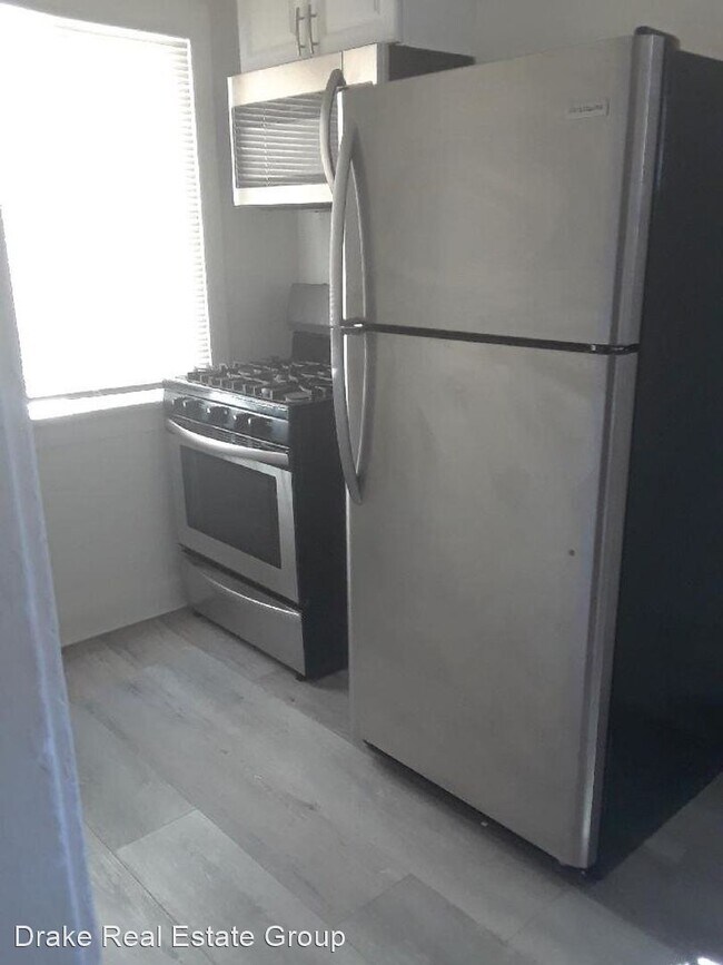 Building Photo - Studio, 1 bath Apartment - 430 S Union Ave