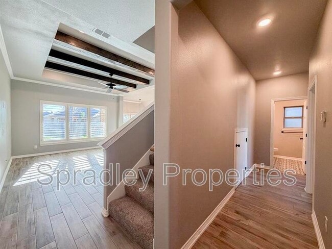 Building Photo - 6125 Modena Dr