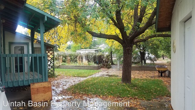 Building Photo - 2 br, 1.5 bath House - 475 Roosevelt Circle