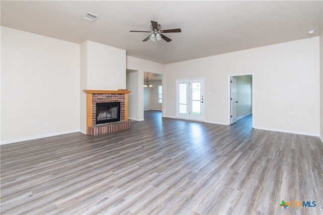 Building Photo - 6501 Alvin Dr