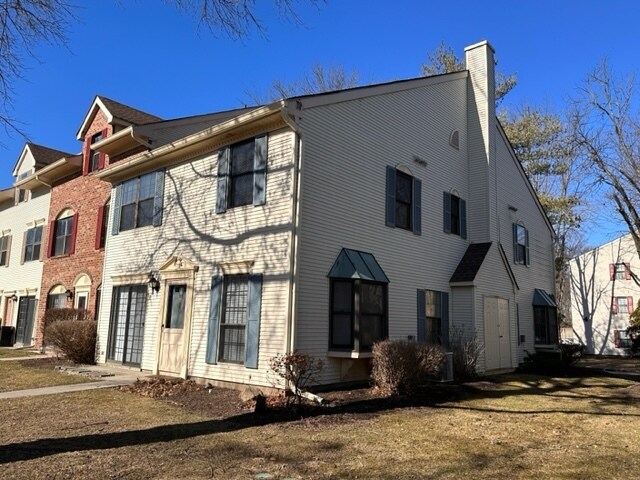 65 Frews Ct - 65 Drewes Ct