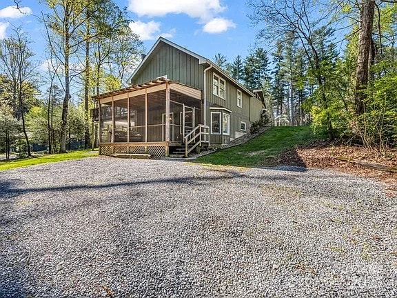 Primary Photo - 2 Little River Ln