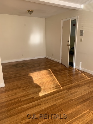 Building Photo - 7 Spruce St