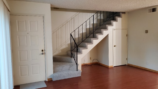 Foto del edificio - 539 Giuffrida Ave