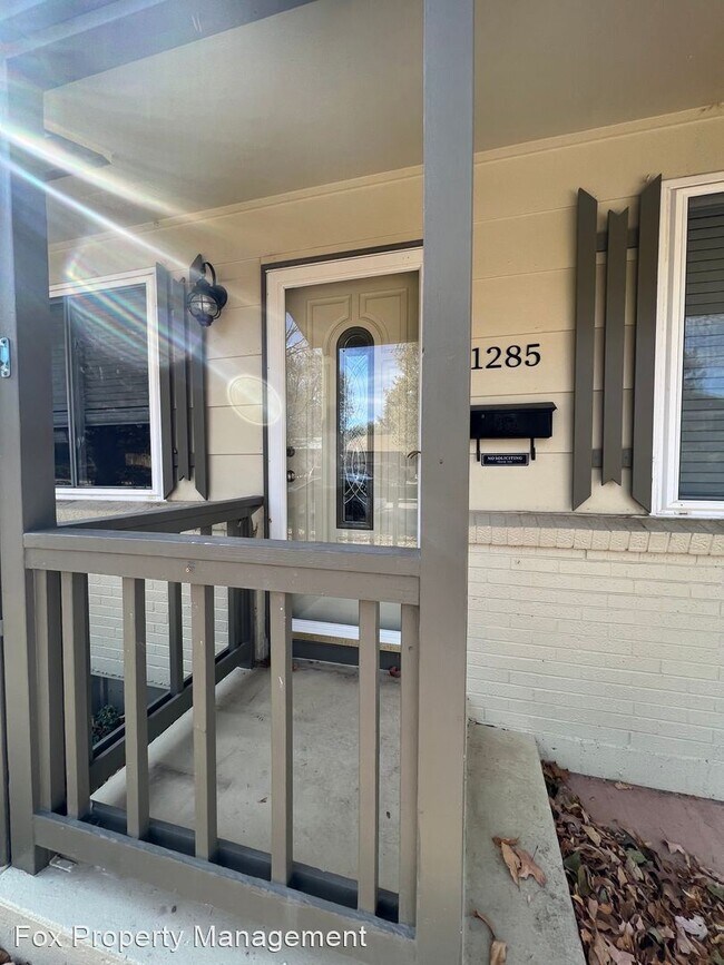 Foto del edificio - 5 br, 3 bath House - 1285 Claremont Drive