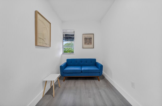 Foto del edificio - 1029 SW 5th St