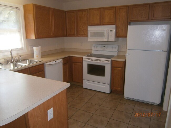 Foto del edificio - 414 Kenwood Dr